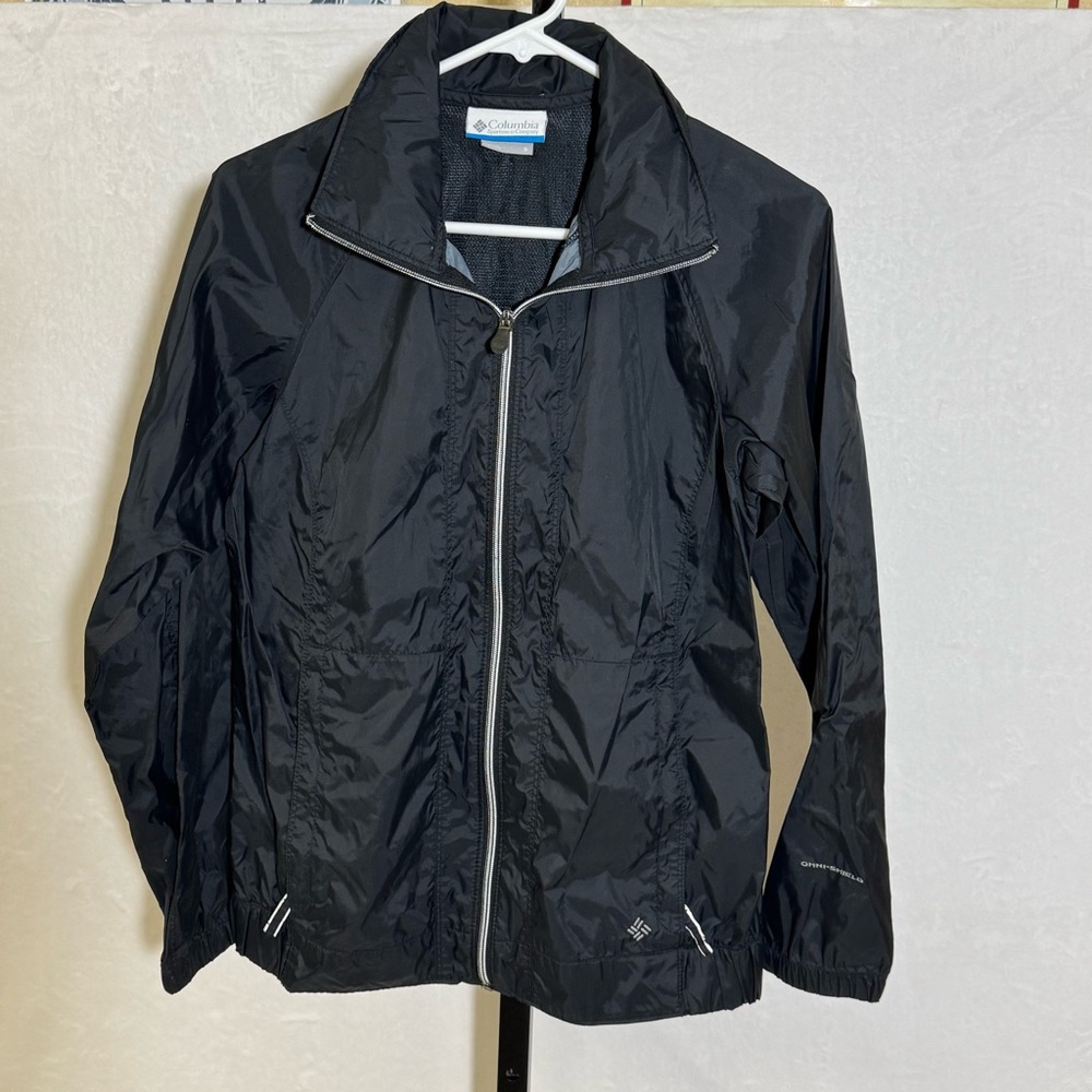 Columbia Hooded Women's Black Lightweight Packable Jacket Small